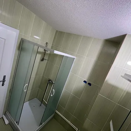 And Vicko 2* Brzeće