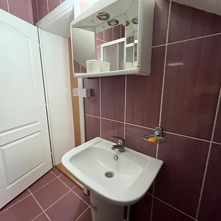 Konukevi And Vicko 2*