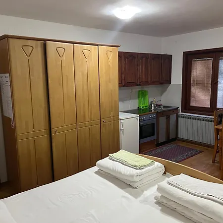 And Vicko بيت ضيافة 2*