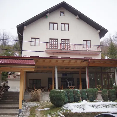 And Vicko بيت ضيافة 2*