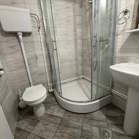 Konukevi And Vicko 2*