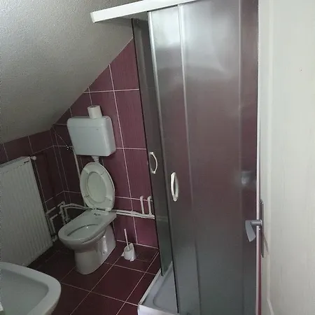 And Vicko 2* Brzeće