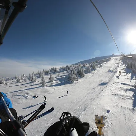 And Vicko بيت ضيافة Brzeće